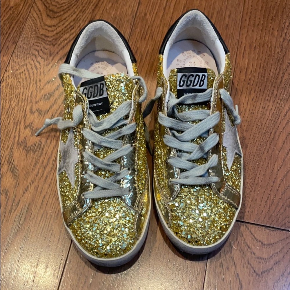 AUTHENTIC GOLDEN GOOSE SNEAKER BRAND NEW
